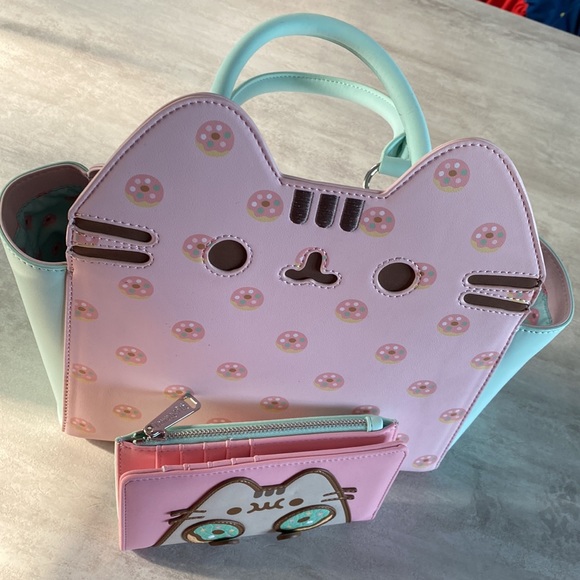 NEW Pusheen Loungefly Donut Purse and Wallet Set - Picture 1 of 16